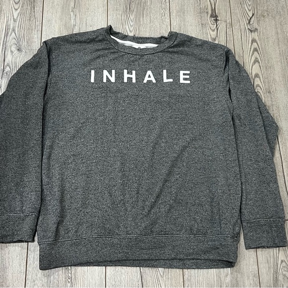 EUC Sundry Pullover Sweatshirt. Size medium - Picture 1 of 3